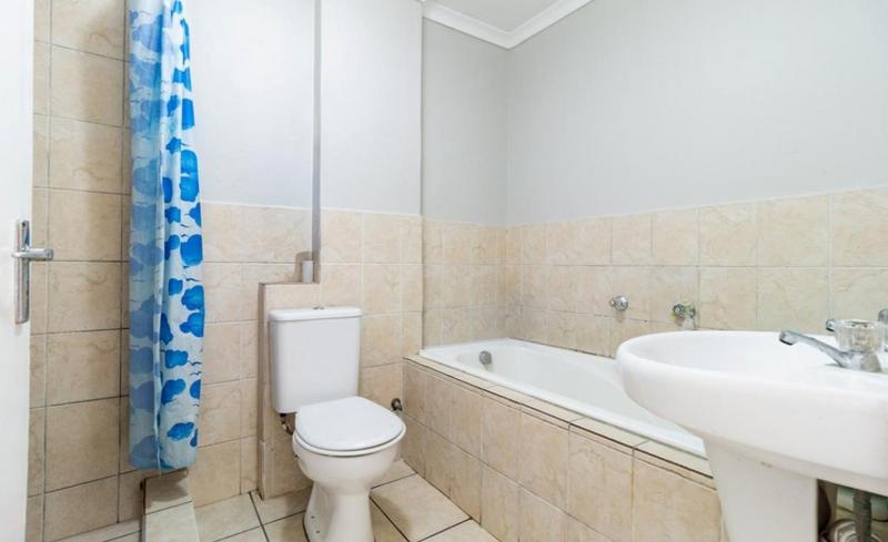 2 Bedroom Property for Sale in Belmont Park Western Cape